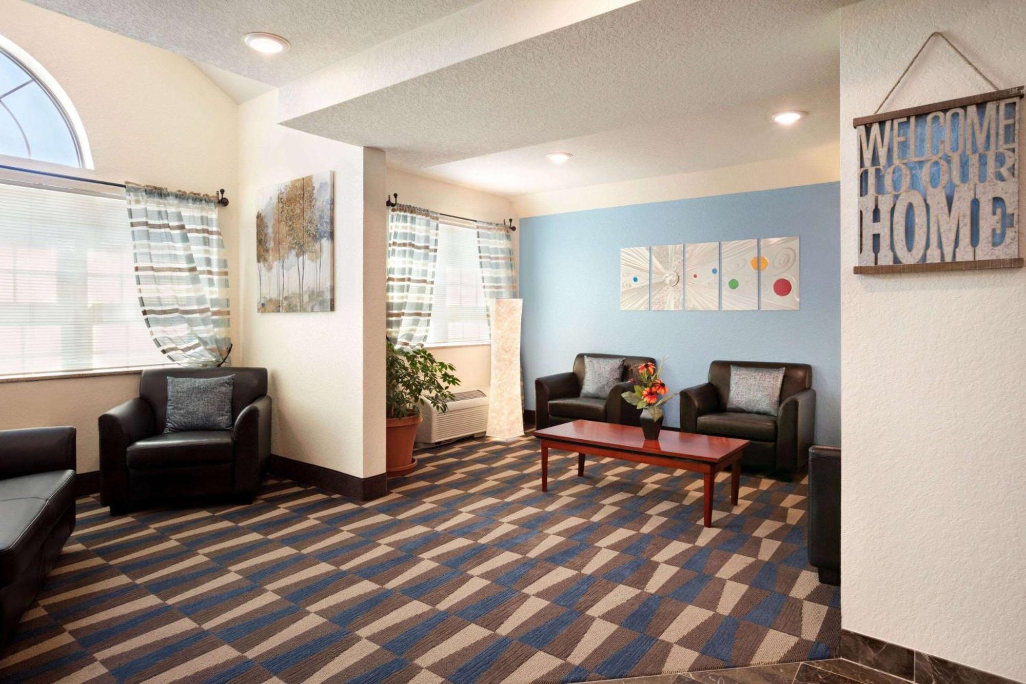 Microtel Inn & Suites By Wyndham Culpeper Exterior foto
