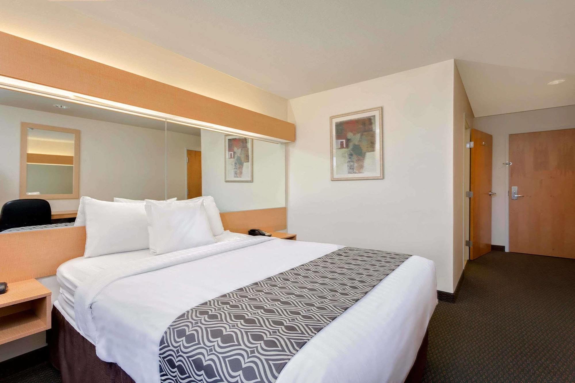 Microtel Inn & Suites By Wyndham Culpeper Exterior foto